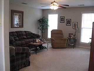 1st image of 884 Wesley Dr