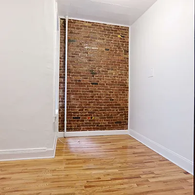 Rented by Nooklyn NYC LLC | media 35