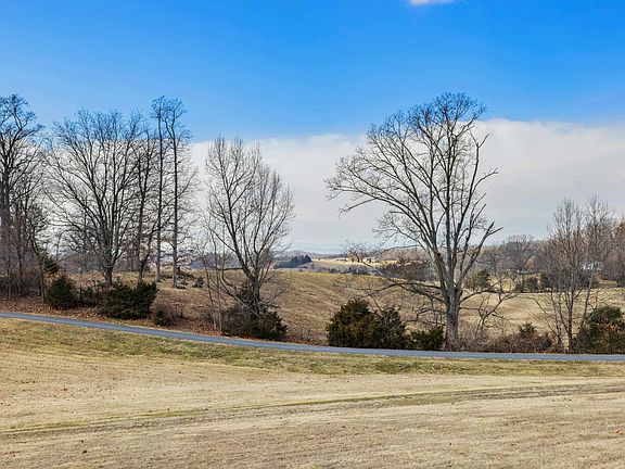 4th image of 431 Mount Pisgah Rd