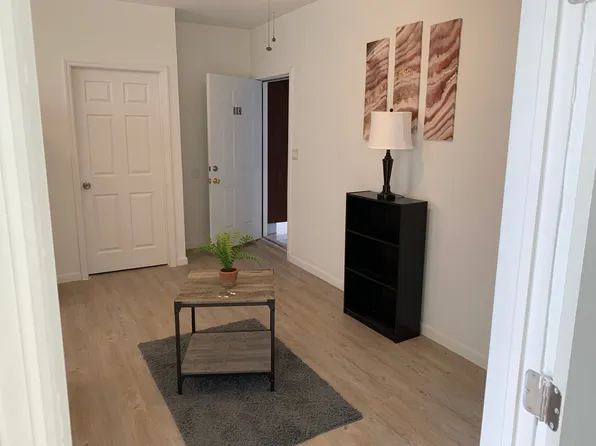 946 SW 4th St APT 103, Miami, FL 33130