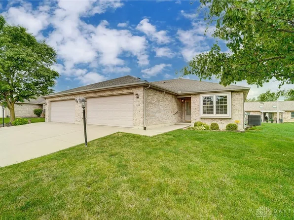 323 Kristina Lynn Pl, Englewood, OH 45322