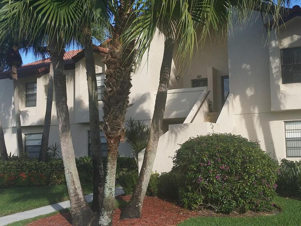 1st image of 5845 Parkwalk Dr