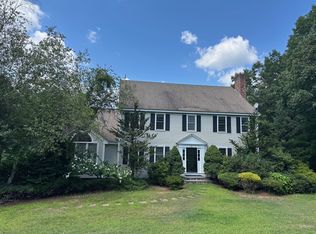 54 Kettle Hole Rd, Bolton, MA 01740