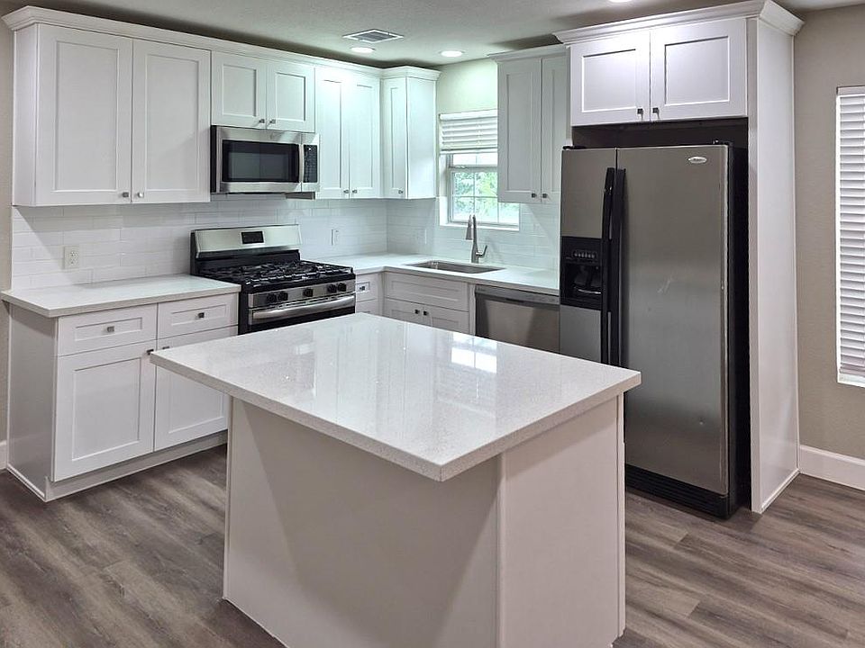 1st image of 3703 Market St APT 3