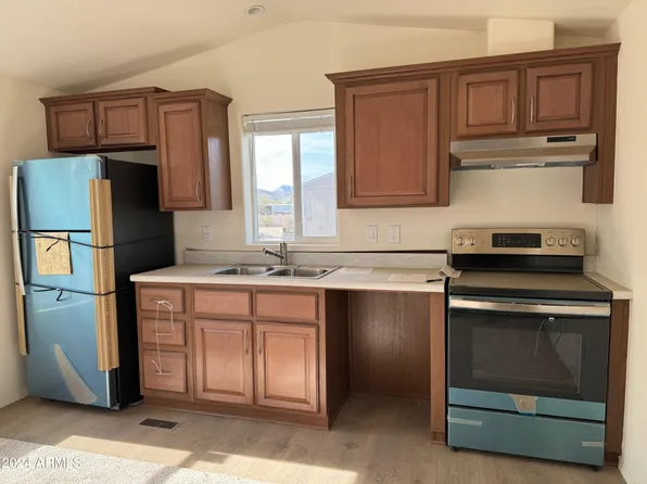 19500 E Gregory Street #39, Black Canyon City, AZ 85324