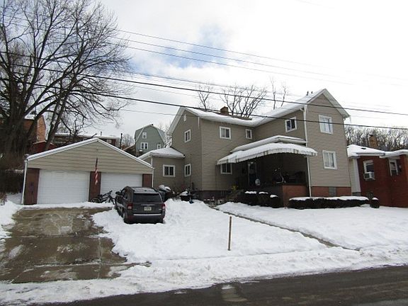 2nd image of 3744 Watson St