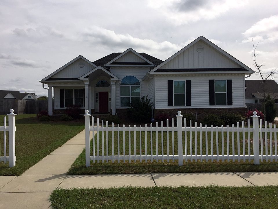 1st image of 411 Dovetree Ln