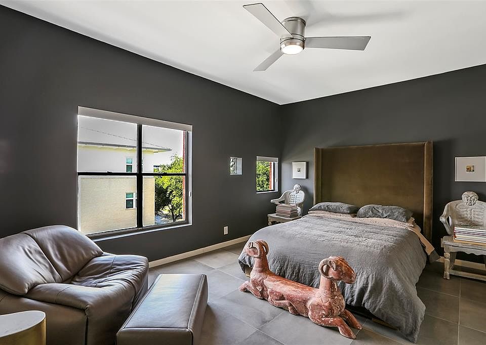 1st image of 4004 Montrose Blvd APT 34F