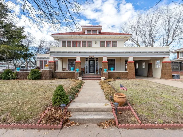 905 N 2nd St, Arkansas City, KS 67005