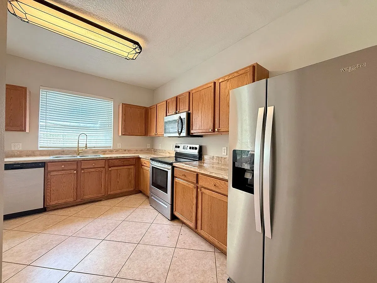 SFH - 4275 Canby Dr - SFH - 4275 Canby Dr — Photo 4