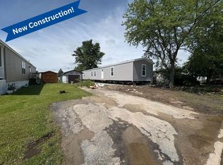 9 Swan Ln #9SWAN, Beecher, IL 60401
