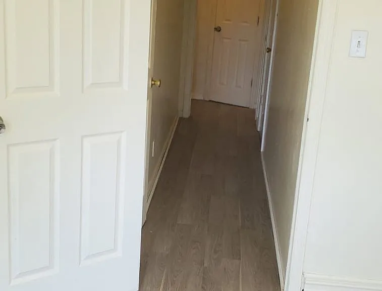 415 E Susquehanna St — Photo 16