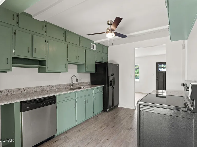 708 Cactus Ave — Photo 15