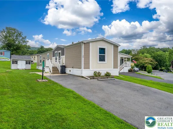 120 Duke St, Walnutport, PA 18088