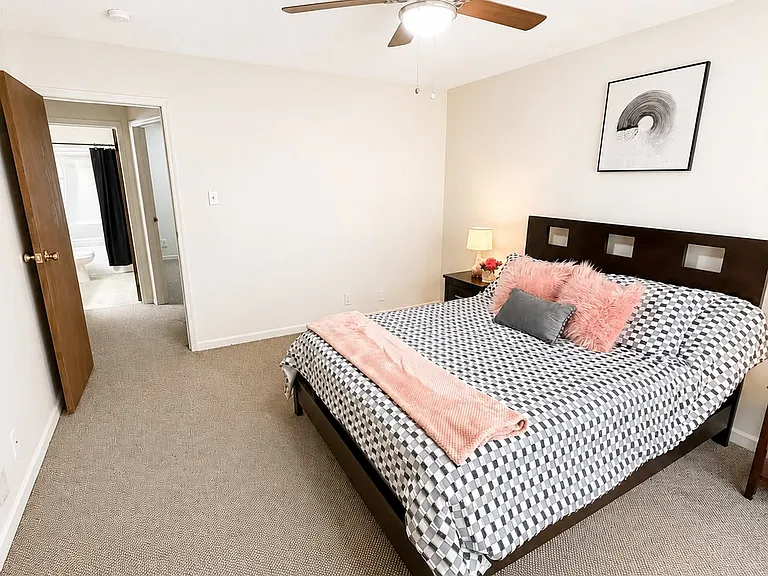 1738 Utah Ave — Photo 5