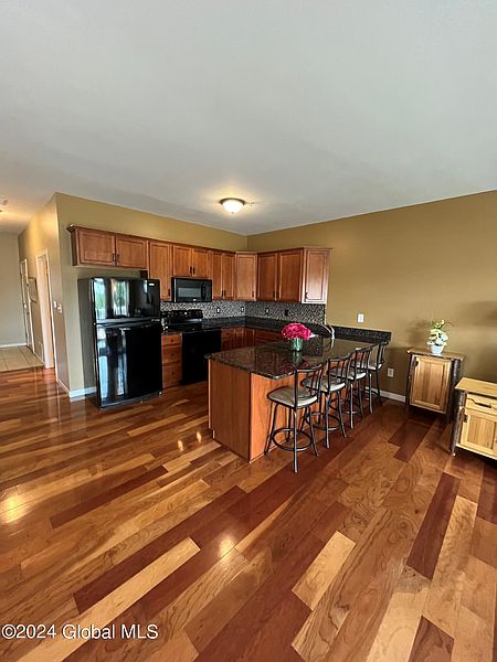 4th image of 603 Avalon Place