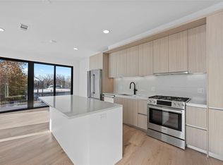 2209 S 1st St #321, Austin, TX 78704