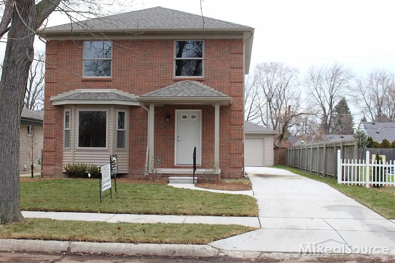 28123 Florence St photo 1