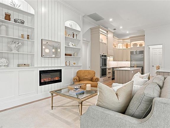 5th image of 9833 Clear Lake CIR