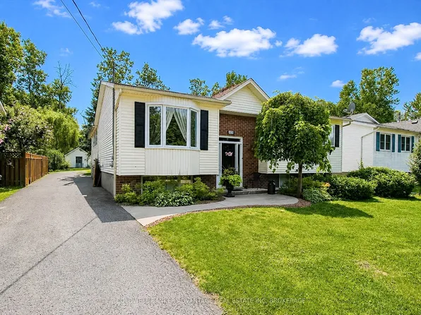 3373 Grove Ave N, Fort Erie, ON L0S 1N0