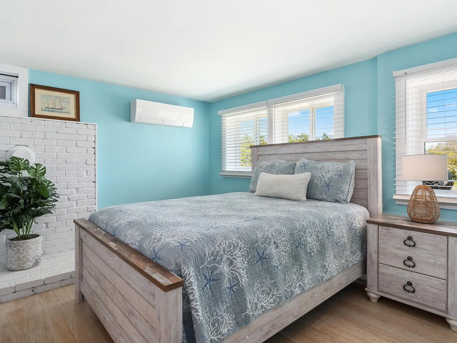 3 bed, 1050 sqft, $2,750 — Photo 3