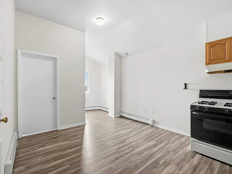 14407 Jamaica Ave #3 — Photo 16