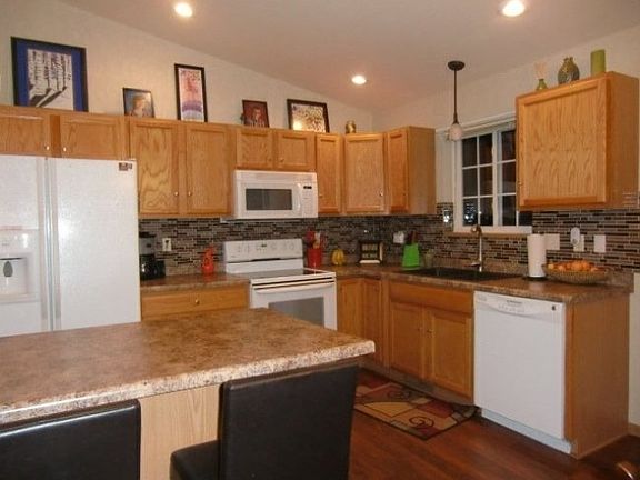 2nd image of 301 N 44th Ave