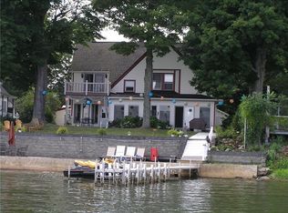 10925 Lake Front St, Conneaut Lake, PA 16316