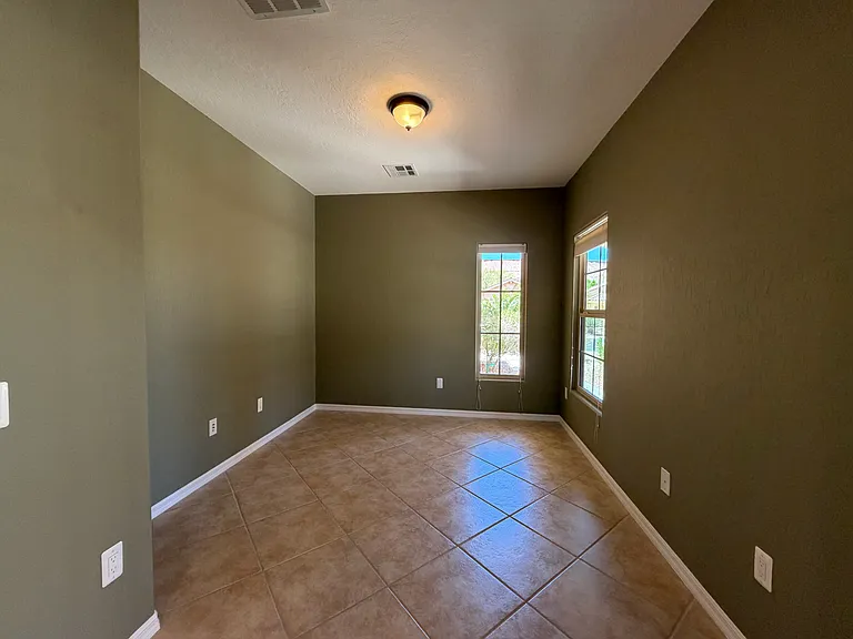 1072 Bunkhouse Ct — Photo 24