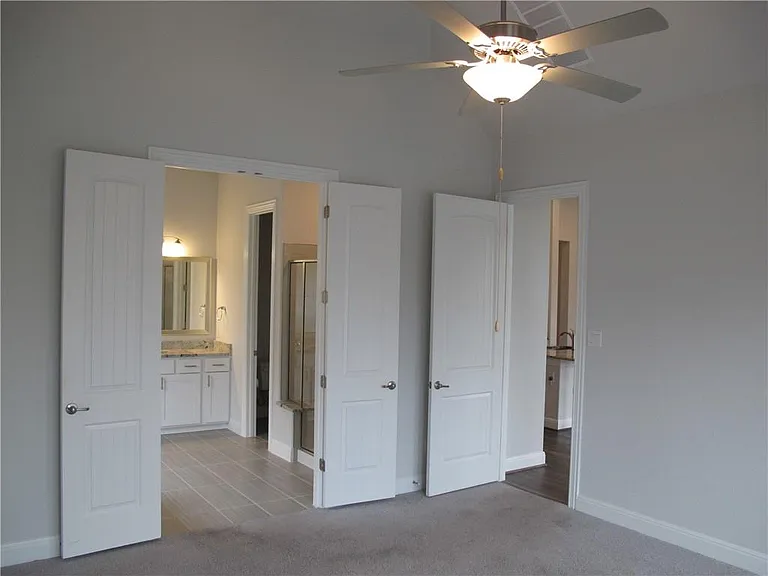 635 Spinnaker Loop — Photo 13