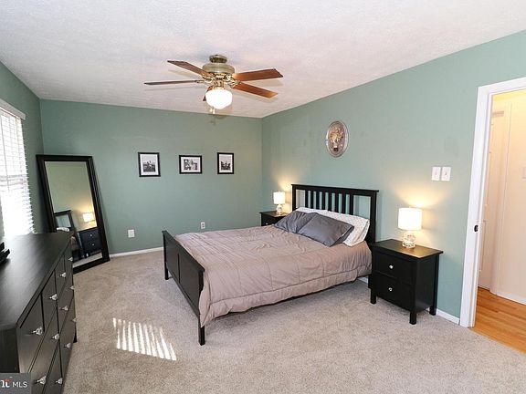 3rd image of 6511 W Hemlock Dr