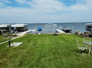 8380 Oconnells Resort Rd, Winneconne, WI 54986