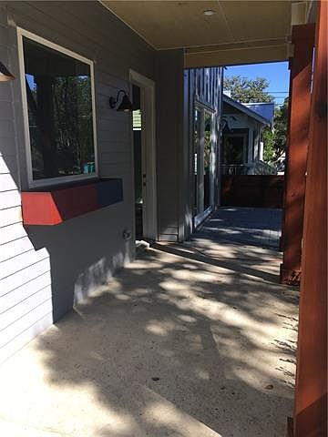 2nd image of 1702 Kenwood Ave