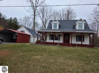 2283 S River Rd, Beaverton, MI 48612