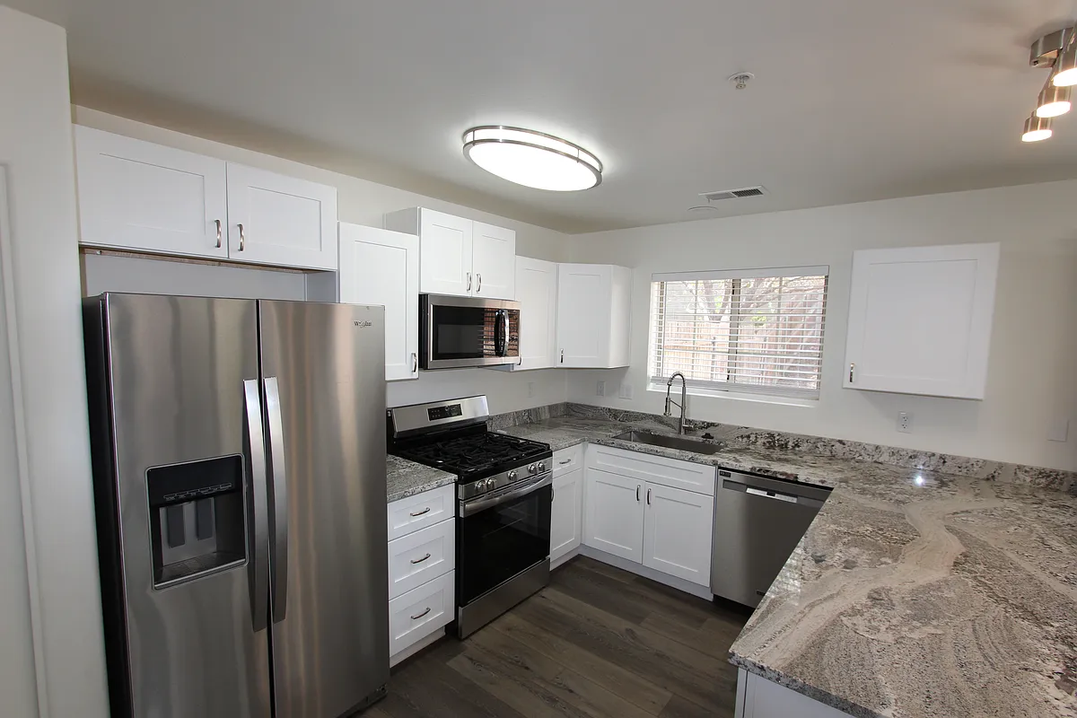 Building Photo - 4310 E Wild Elk Trl
