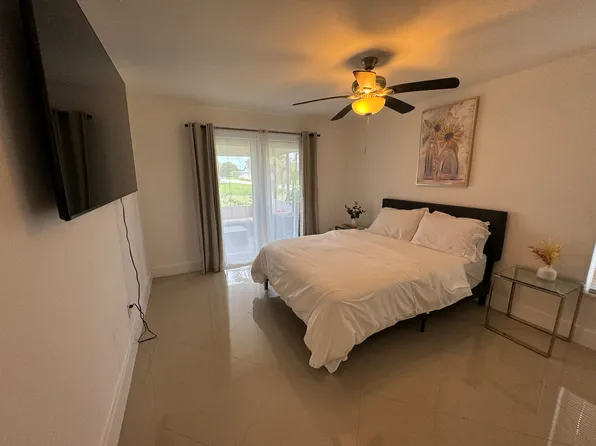 5204 Coronado Pkwy APT B, Cape Coral, FL 33904