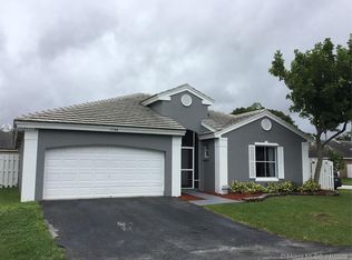 5584 NW 55th Dr, Coconut Creek, FL 33073