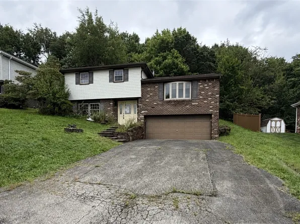 631 Wellington Dr, Greensburg, PA 15601