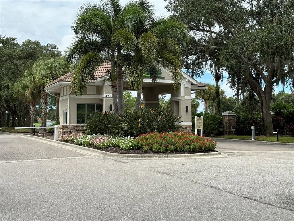 2 bed, 2.0 bath, 1311 sqft, $5,000 — Photo 2