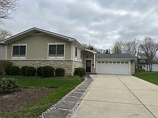 1st image of 828 Liberty Bell Ln
