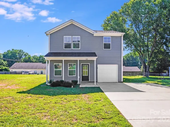509 Holly St, Statesville, NC 28677
