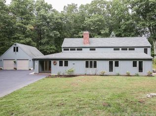 6 Herrick Dr, Ipswich, MA 01938