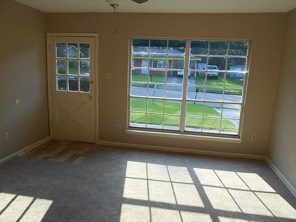 2nd image of 224 Greenbriar Dr