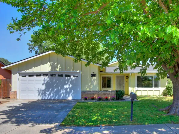 4325 Leafmont Way, Sacramento, CA 95826