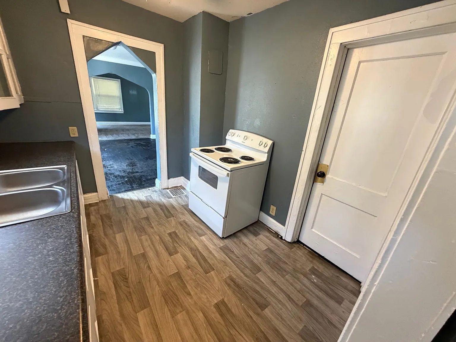 5443 Garfield Ave — Photo 4