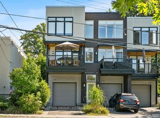 1127 N River Rd, Ottawa, ON K1K3W4