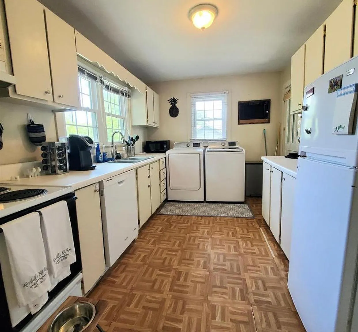 657 Rutledge St — Photo 3