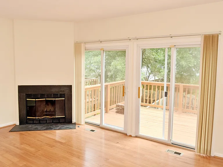 3838 Angelton Ct — Photo 10