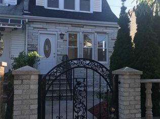 2512 Humphrey St, Flushing, NY 11369