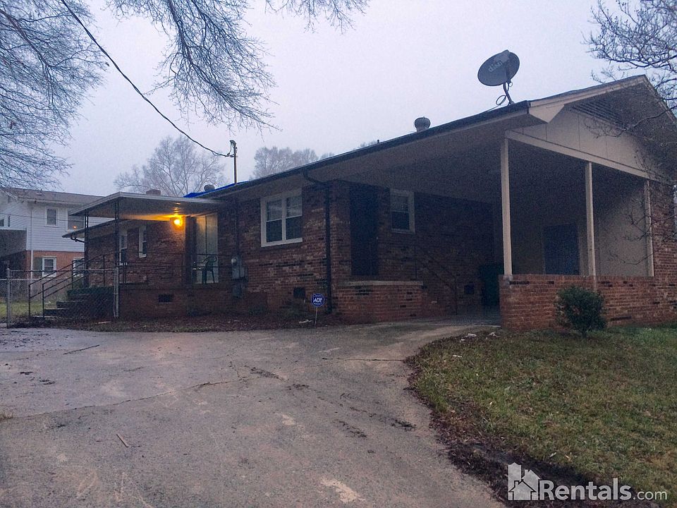 2nd image of 1201 Squirrel Hill Rd